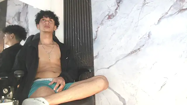Chatroom XXX en direct de BlakeSttone