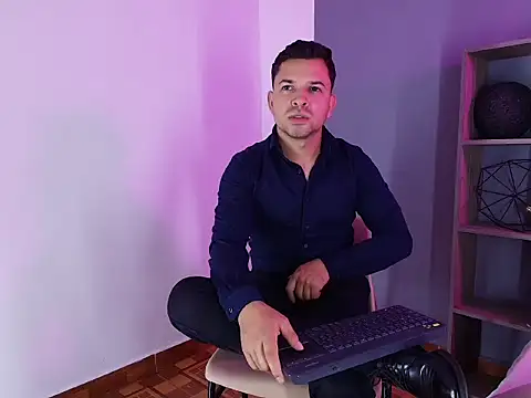 Hey_Noaah live XXX chat