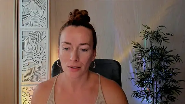 RebeccaMartinez's Live XXX Chat