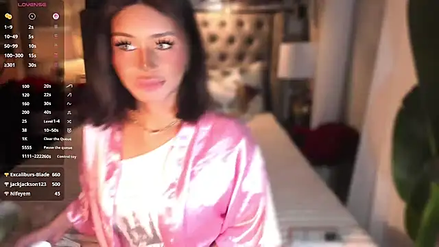 Chat XXX ao vivo de ParisianDoll