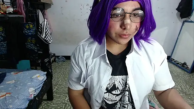 Tiff_-Styles Webcam-Show