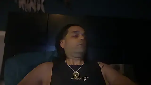 icebergslim281 Live XXX Chat