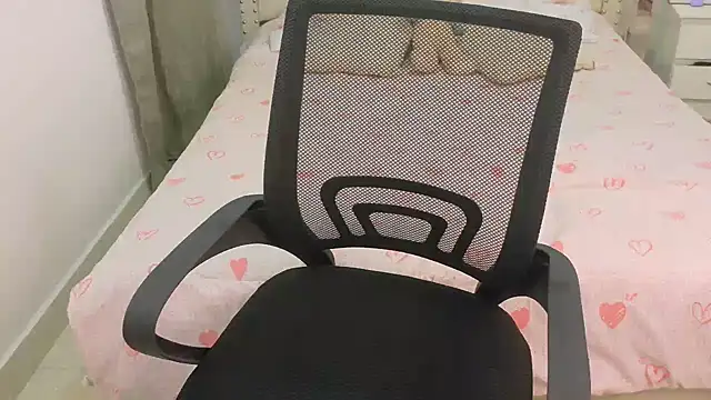 Ariana_girlhots 网络视讯表演