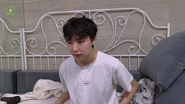 HeejinWang Show in webcam