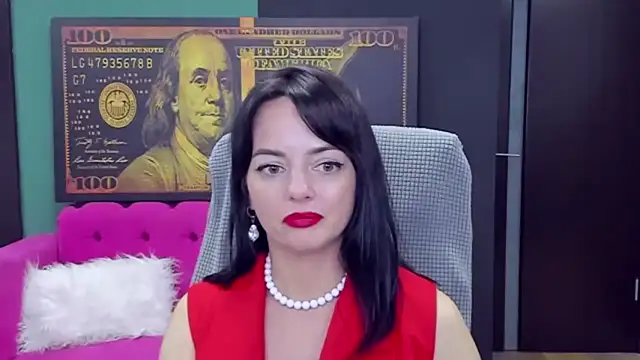 BellaRowan Chat XXX in diretta