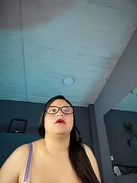 LuisAnyのライブXXXチャット