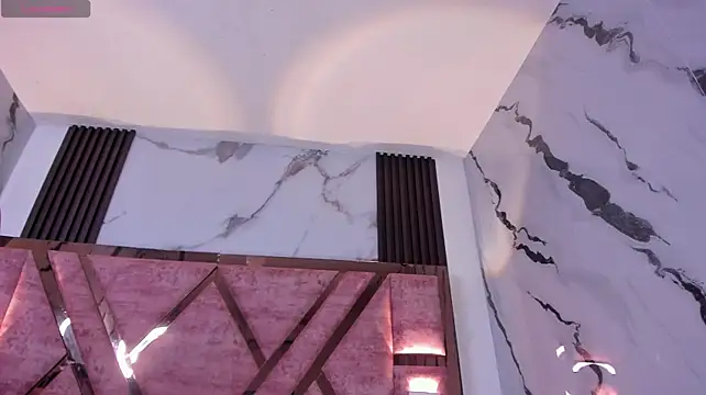 XXX chat uživo modela averline_sterling