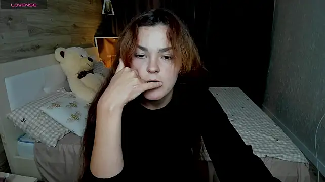 Вебкам-шоу LeyaaStarr