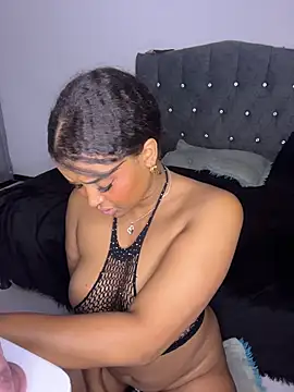 mitschellfox21's Live XXX Chat