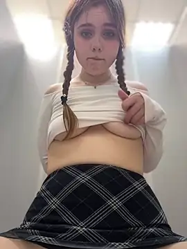 Lunabelle_ Adlı Modelin Canlı XXX Sohbeti