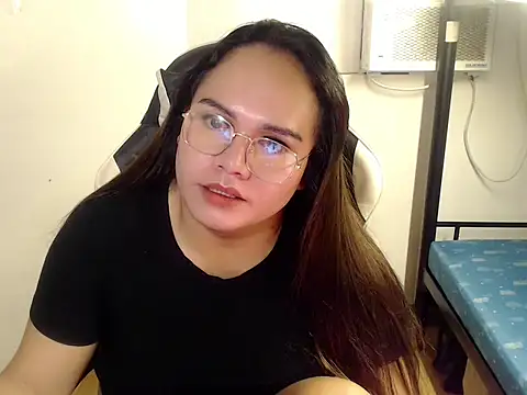 Chatroom XXX en direct de LAvender_18