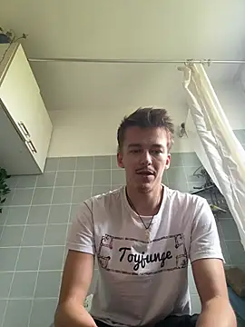 Toyjungee Live XXX-Chat