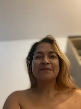Jlo_69 Adlı Modelin Canlı XXX Sohbeti