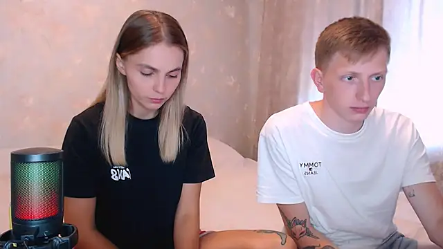 juliaanddima Adlı Modelin Web Kamerası Şovu