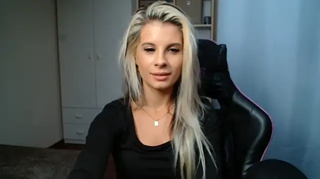 Živý XXX chat KristineGlow