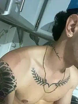 Mathiandluna333 Webcam Show