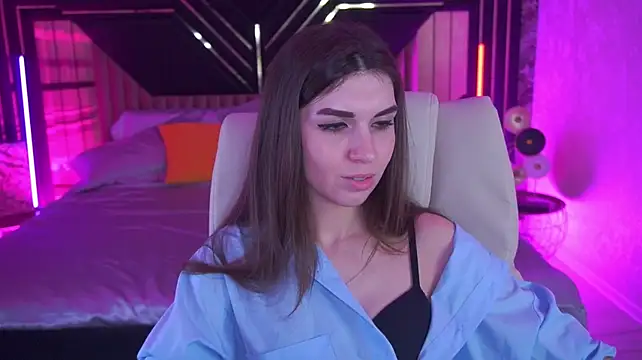 KylieJoyys' Live XXX Chat