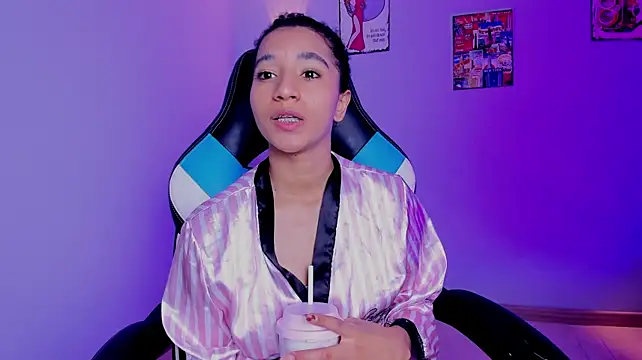 Emily_bruss Live XXX-chat