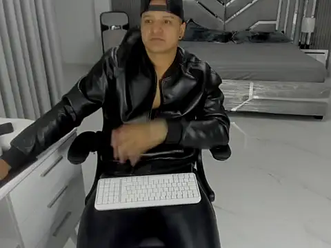 master_leather Live XXX-Chat