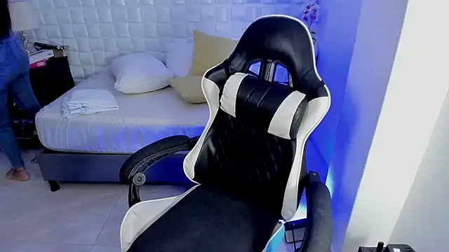 Živý XXX chat anny_rouse24
