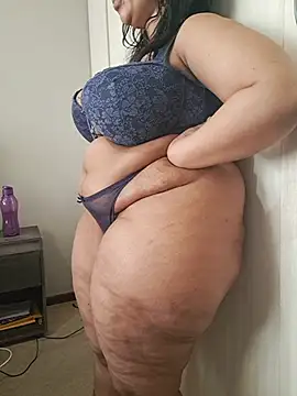 צ'אט XXX בשידור חי של thicktash
