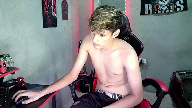 Онлайн чат XXX flaquito_junior