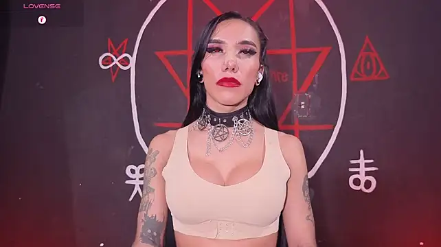 Victoriavampire666 网络视讯表演
