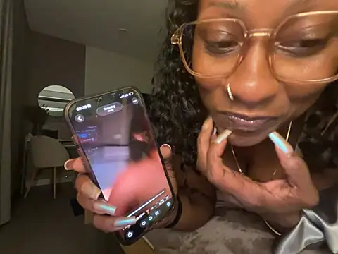 wynterheat's Live XXX Chat