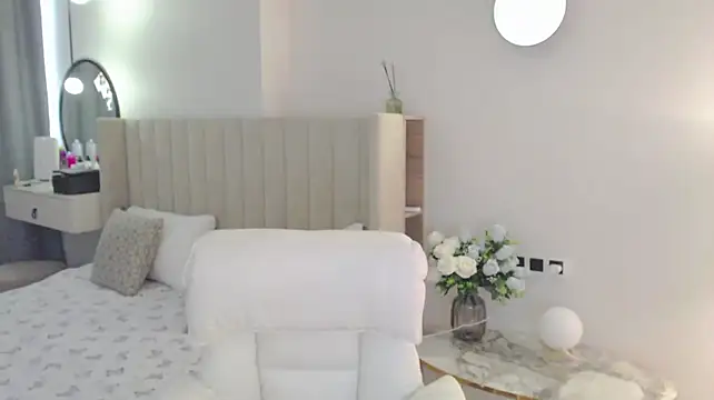 VeliaSai's Live XXX Chat