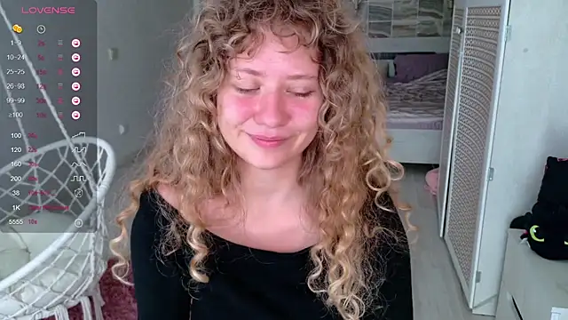 Milounee Live XXX-Chat
