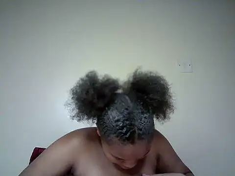 Swt_smiles live XXX chat