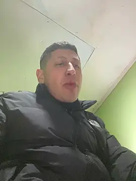 Show modela Alexio666 na web-kameri