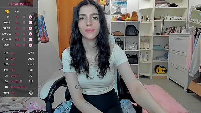 _Nicole_dance Adlı Modelin Canlı XXX Sohbeti