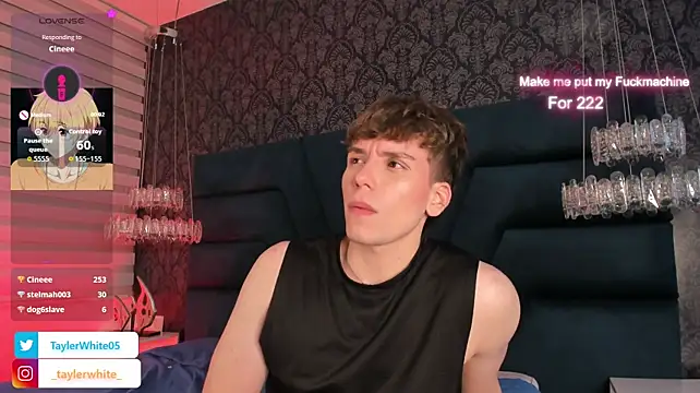 TaylerWhite Chat XXX in diretta