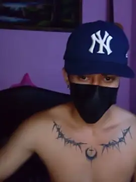 alekromromm Webcam Show
