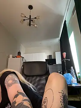 DriveThruCiri 라이브 XXX 채팅