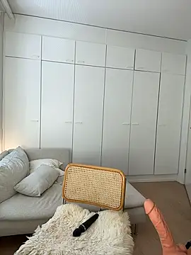 MilkyHoneyLullabies' Live XXX Chat