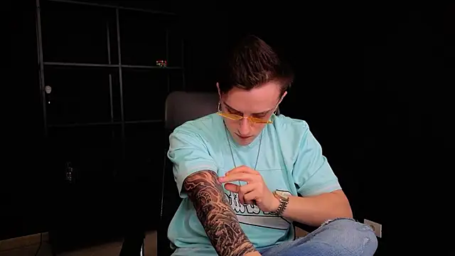 XXX chat uživo modela FelixStarkk
