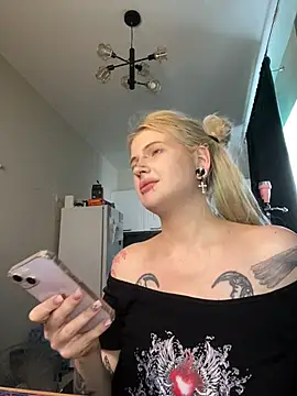 DriveThruCiri – Live XXX-chat
