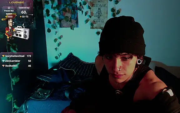 Chat XXX en directo de JohnnyJones_