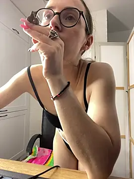 MartiniiSelenna 라이브 XXX 채팅