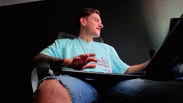 XXX chat uživo modela FelixStarkk