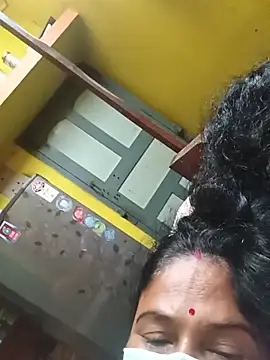 shampadebnath 现场XXX聊天