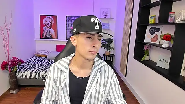 Chatroom XXX en direct de Benji23_