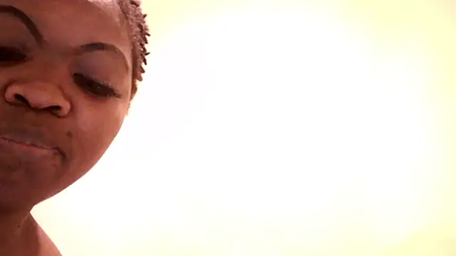 Queen_BootyXXX 即時 XXX 聊天