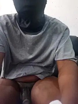 Thaps_deDick Adlı Modelin Canlı XXX Sohbeti