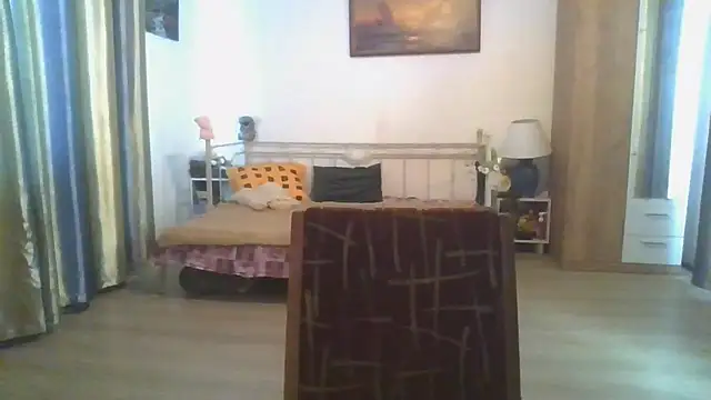 Chat +18 de ElenaLove888 ao vivo