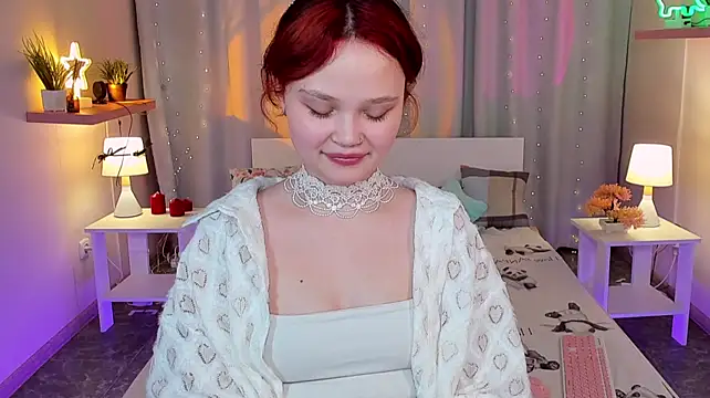 EmilyChaves 即時 XXX 聊天