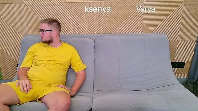 Chatroom XXX en direct de Ksenny