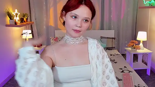 EmilyChaves 即時 XXX 聊天